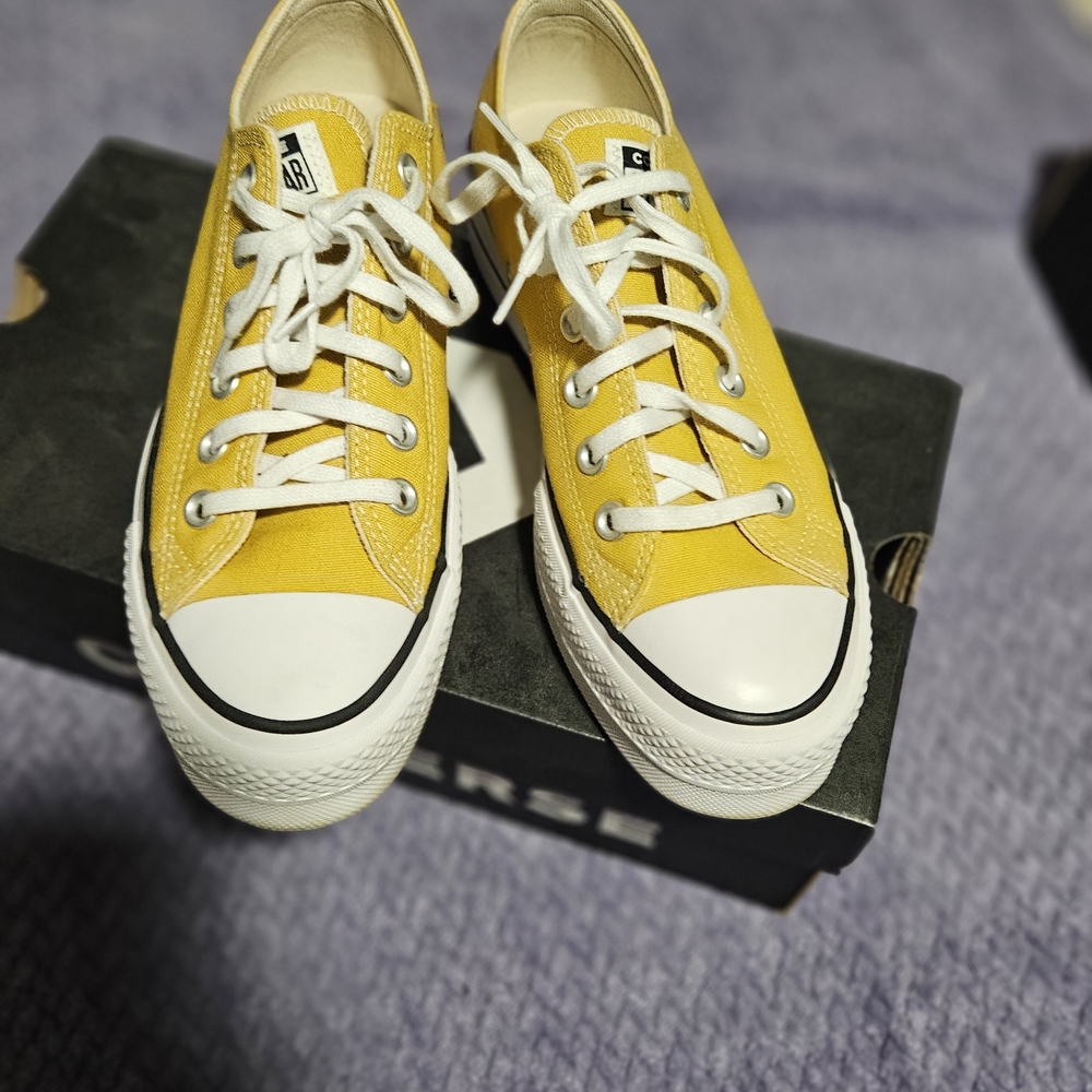 Converse Mustard Yellow Sneakers